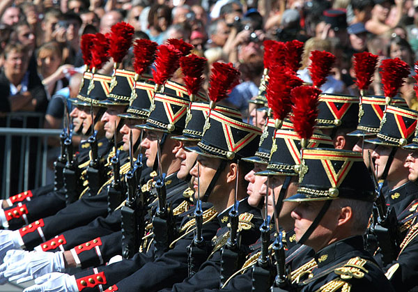 阅兵仪式，回顾与致敬——关于2009阅兵仪式检阅者的故事，阅兵仪式检阅者的故事，回顾与致敬——致敬英雄，传承荣耀时刻