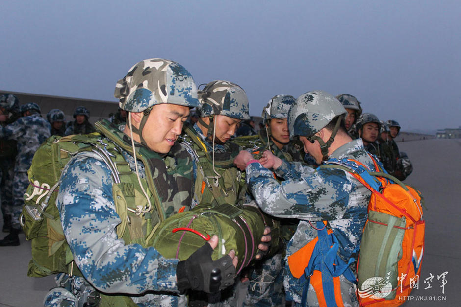 揭秘空降兵第十五军,一支怎样的部队?,揭秘,空降兵第十五军——神秘而强大的部队全貌