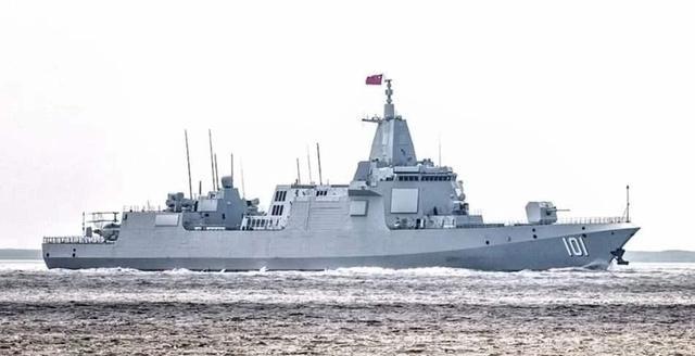 南昌舰的吨位及其意义，南昌舰的吨位及其战略意义解析