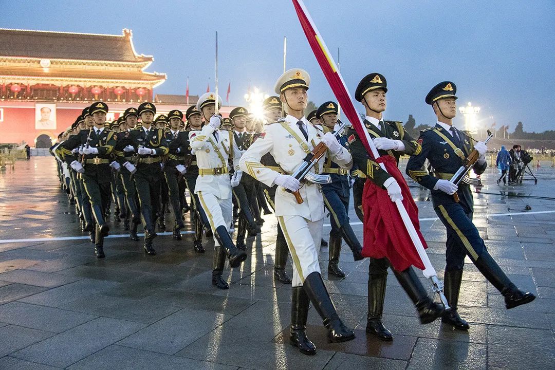 庆祝国庆节,回顾三军仪仗队的荣耀瞬间,庆祝国庆节,回顾三军仪仗队的荣耀时刻