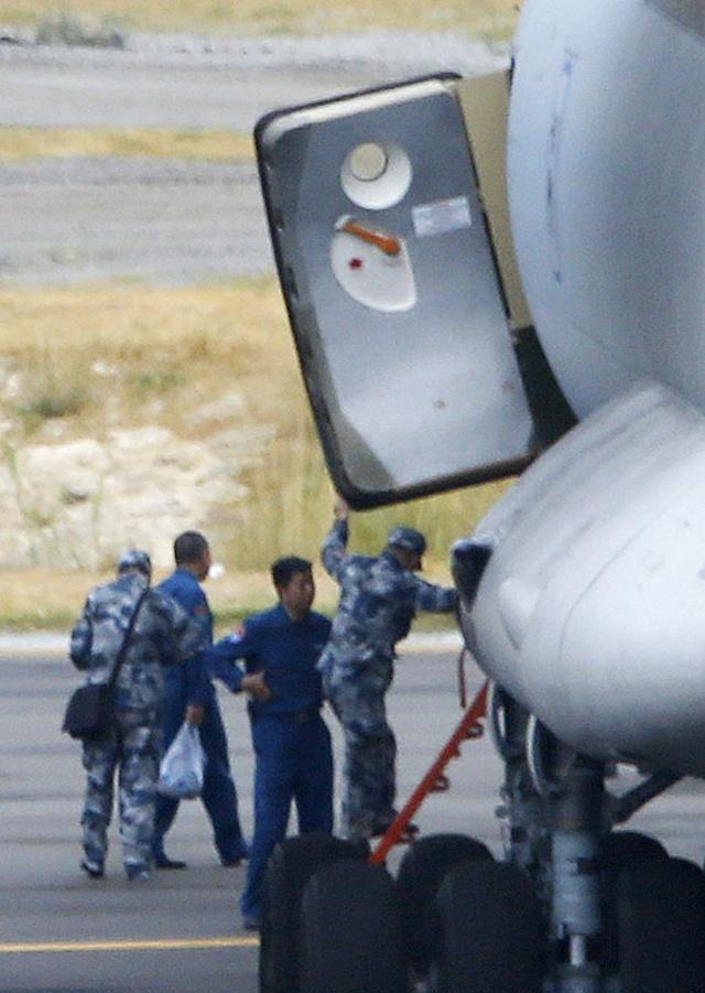 空军飞行员父母待遇详解，空军飞行员父母待遇全面解析