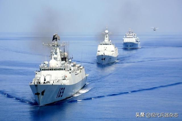 中国海军遭遇七十余艘海盗船的挑战,英勇应对与全球合作,中国海军迎战七十余艘海盗船,英勇应对与全球合作联手挑战