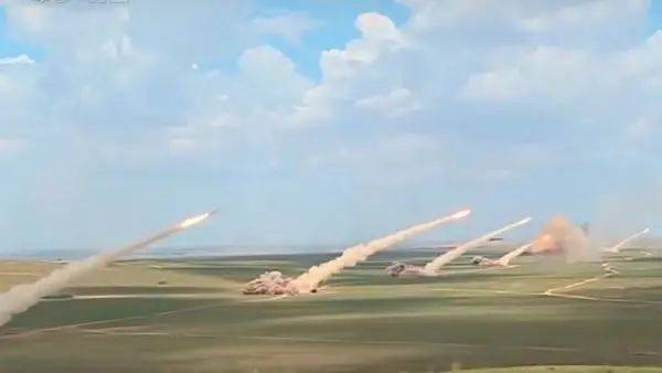 中国最先进导弹——东风-61，力量与智慧的结晶，中国尖端导弹东风-61，力量与智慧的完美结合