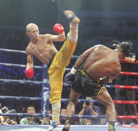 中国女特种兵反击视频,展现力量与荣耀的时刻,中国女特种兵荣耀反击时刻,力量与荣耀的展现