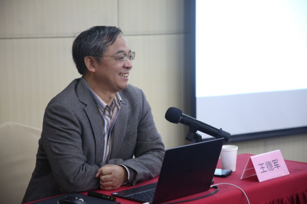 航空母舰模型,圣君王与德军的交锋,航空母舰模型下的圣君王与德军交锋实录