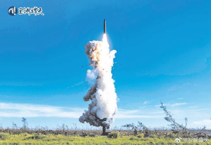 东风51洲际弹道导弹的照片,揭示强大实力与战略威慑力,东风51洲际弹道导弹照片揭示,强大实力与战略威慑力展现