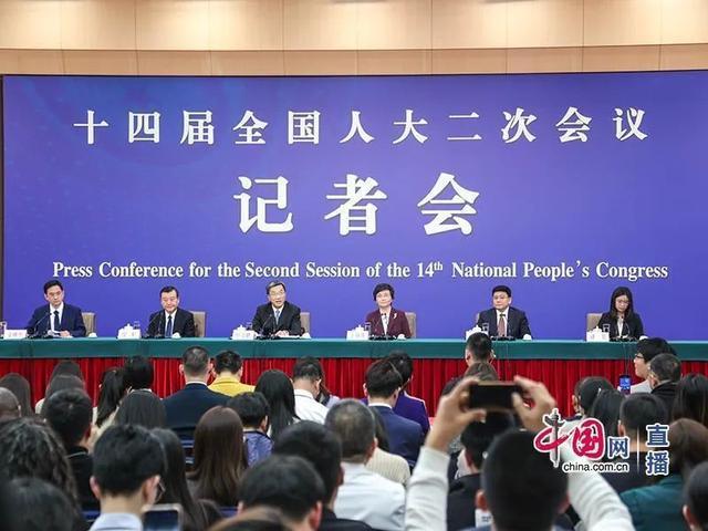 中央新闻简讯概览，中央新闻简讯概览，最新动态速递