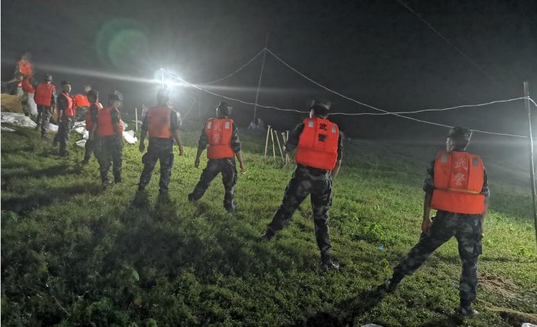 关于将某师改编为武警支队的探讨，某师改编为武警支队，深度探讨与解析