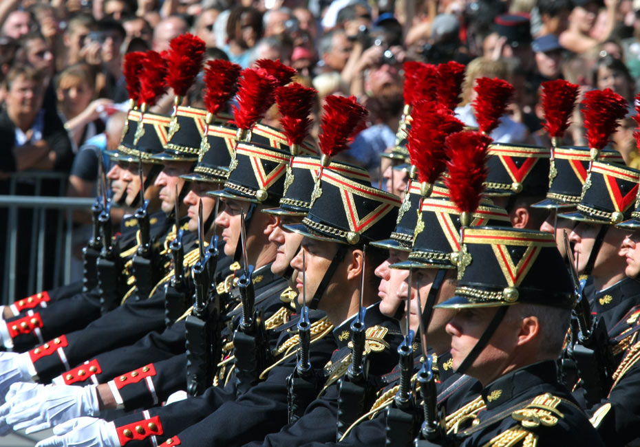 阅兵仪式各国对比,传统与现代,庄重与活力,阅兵仪式,传统与现代的碰撞,庄重与活力的展现