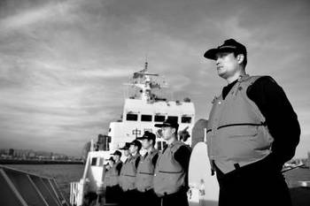 中国海警3304舰，捍卫海洋权益的坚定力量，中国海警3304舰，捍卫海洋权益的强力卫士