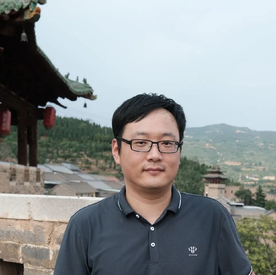 丁晓军将军年轻时的风采与传奇故事,丁晓军将军年轻时代的风采与传奇故事