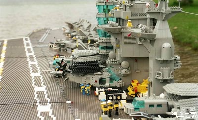 乐高航天母舰