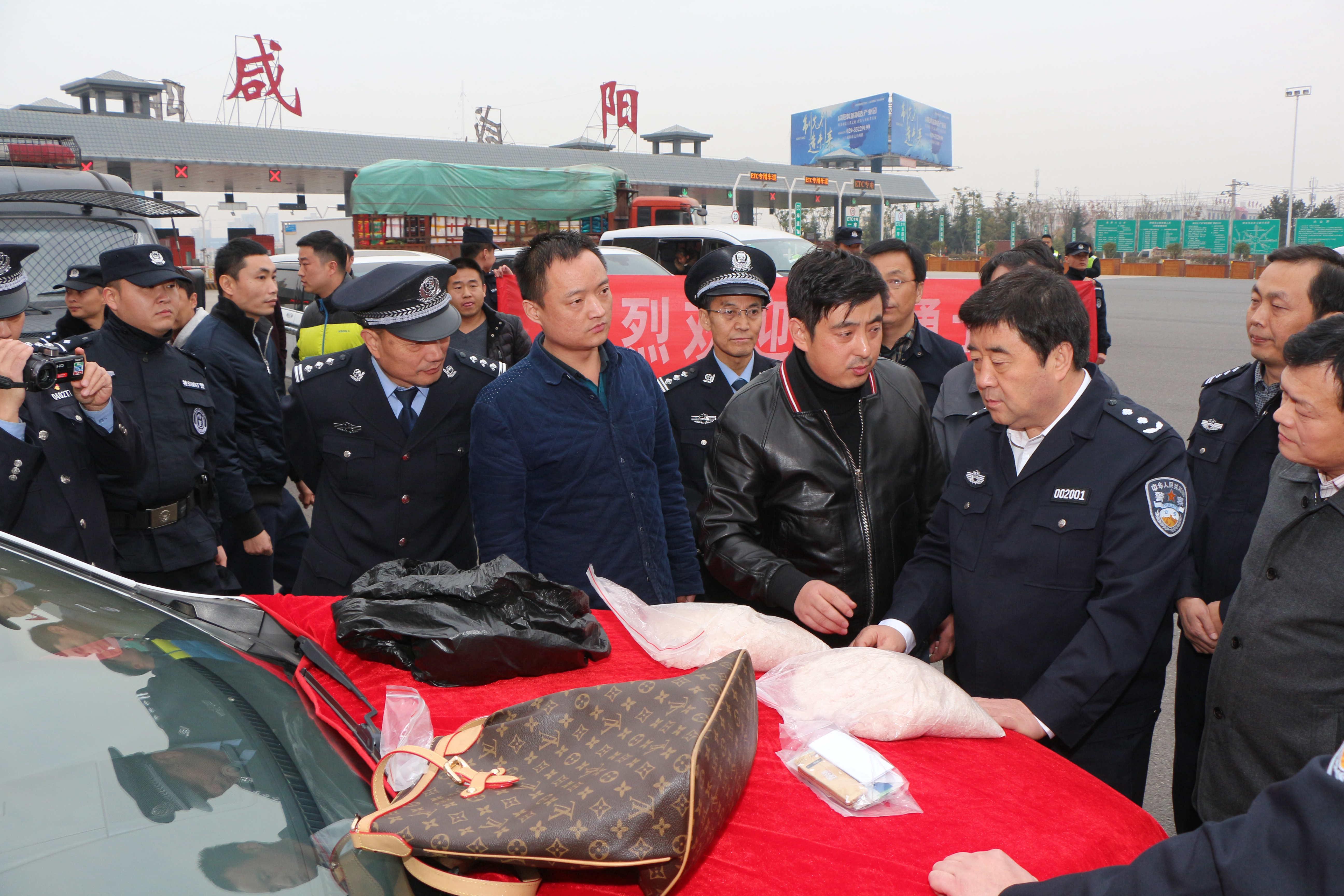 今天特大新闻视频，揭示背后的故事与影响，今日热点新闻揭秘，背后的故事与深远影响