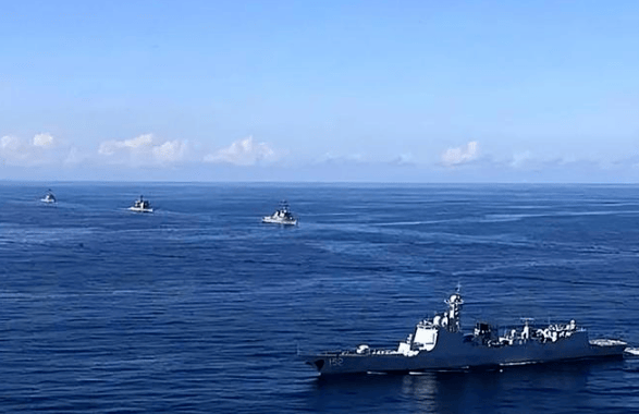 南海局势的最新动态,一场无声的战争图片背后的真相,南海局势最新动态揭秘,无声战争背后的真相图片展示