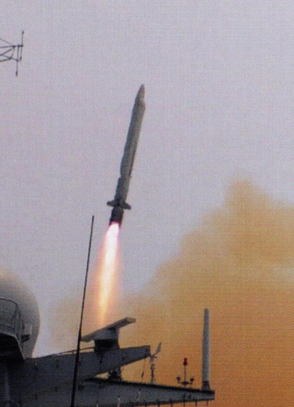 海军试射长剑-10,揭示中国海军新一代反舰导弹的威力与战略意义,海军试射长剑-10揭示新一代反舰导弹威力与战略意义