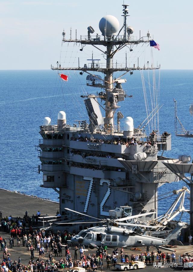 驾驶航母的女舰长,勇气与智慧的海洋领航者,驾驶航母的女舰长,勇气与智慧的海洋领航先锋