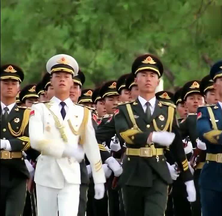 三军仪仗队 第4页