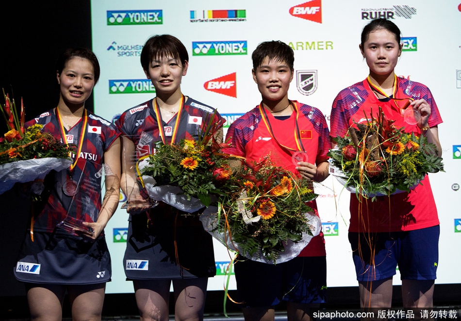 王中王100期期一肖，揭秘彩票背后的秘密与期待，揭秘彩票背后的秘密与期待，王中王期一肖彩票解析