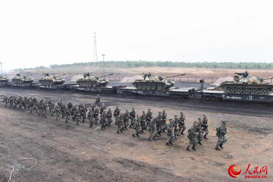 参观朱日和训练基地,深入了解中国国防力量的一角,探访朱日和训练基地,一窥中国国防力量的深邃之处