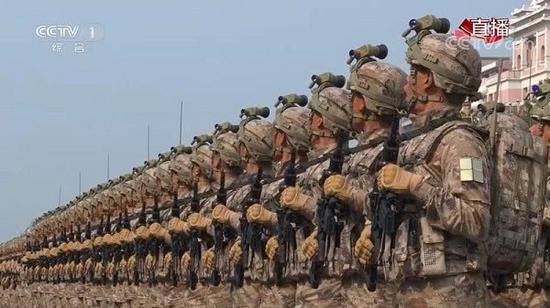 国庆阅兵,展现内地风采,香港的独特地位与未来展望,国庆阅兵展现内地风采,香港的独特地位与未来展望