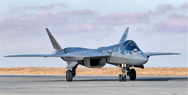 俄罗斯五代战斗机苏-57,探索前沿科技与军事力量的完美结合,俄罗斯五代战机苏-57,前沿科技与军事力量的无缝融合