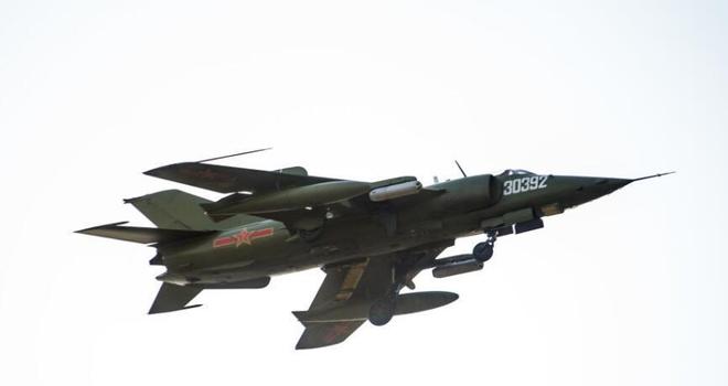 强5攻击机的全称及其历史背景与技术特点,强5攻击机,历史背景、技术特点全解析