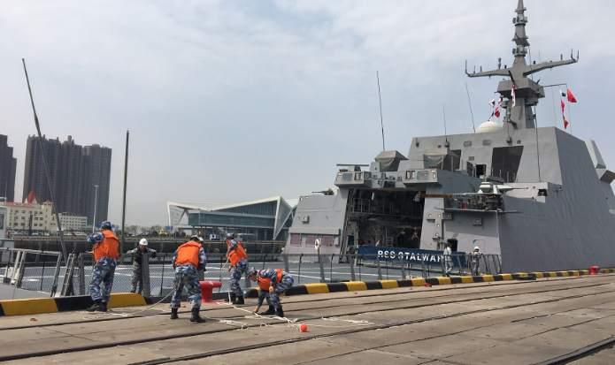 海军70周年纪念封，荣耀与传承的印记，海军荣耀70载，传承印记，共庆纪念封