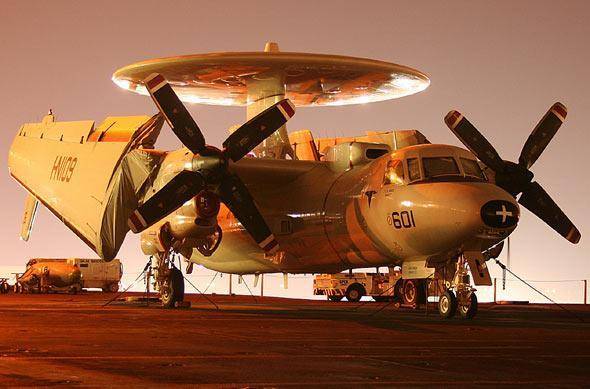 预警机坠机事件深度解析,预警机坠机事件全面解析