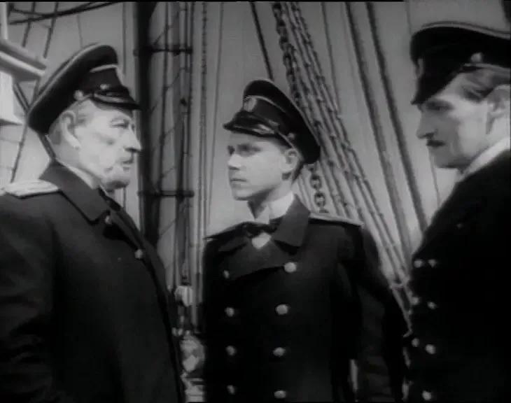 瓦良格号导弹巡洋舰舰史,荣耀与传奇的诞生,瓦良格号导弹巡洋舰,传奇舰史与荣耀的诞生