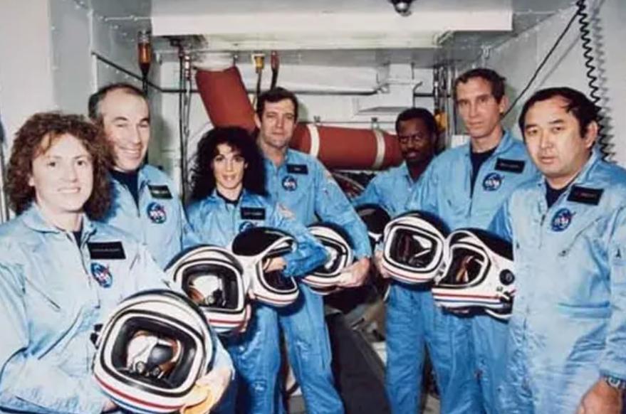 中国航天飞机的名字及其意义，中国航天飞机命名及其象征意义