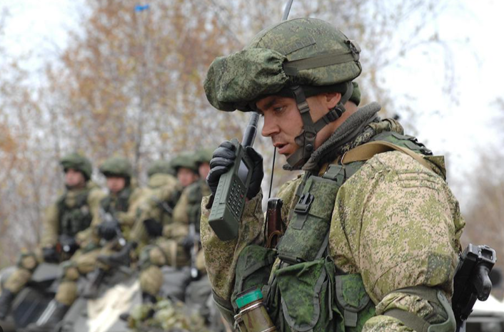 俄乌冲突爆发，俄军增兵近17万的背后战略考量，俄乌冲突背景下，俄军增兵近17万的战略深度考量