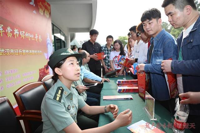 全军表彰先进个人待遇及其深远影响，全军表彰先进个人，激励先进，引领时代风尚及其深远影响