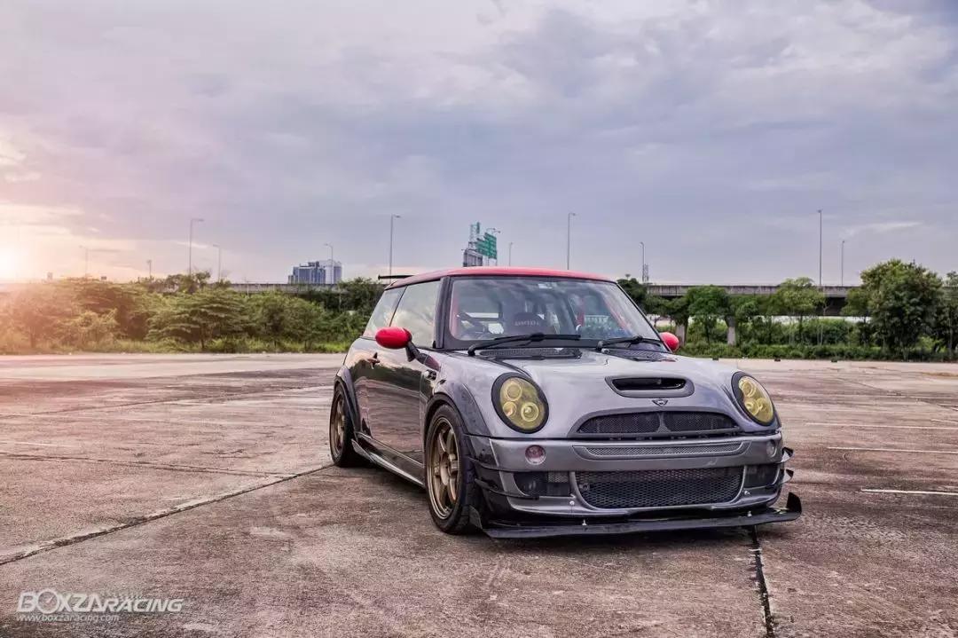 澳门资料宝马论坛,深度探讨与独特视角,澳门资料宝马论坛,深度探讨与独特视角揭秘