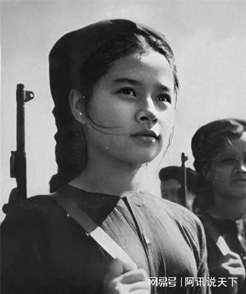 中国女兵在越南施戴，英勇事迹与深刻影响，中国女兵在越南的英勇事迹与深远影响