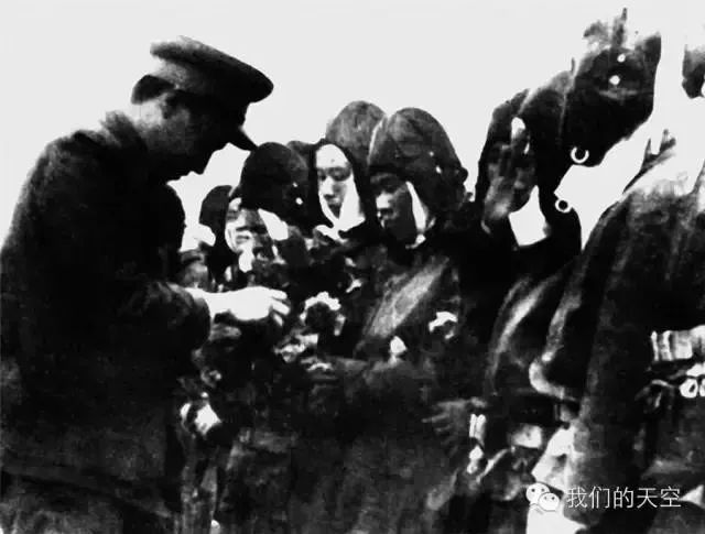 空降兵第15军领导参加的重要活动及其意义,空降兵第15军领导参与重大活动的意义与影响