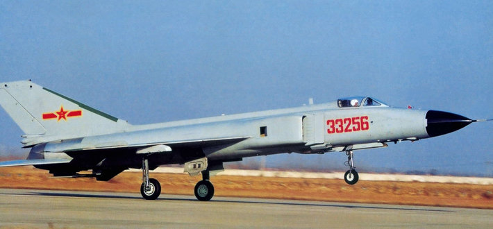 歼8战斗机样式,历史、特点与影响,歼8战斗机,样式、历史、特点及其影响概述