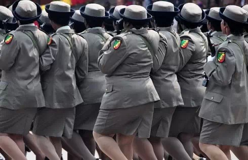 世界各国女兵阅兵图片，展现力量与荣耀，全球女兵阅兵风采，力量与荣耀的展现