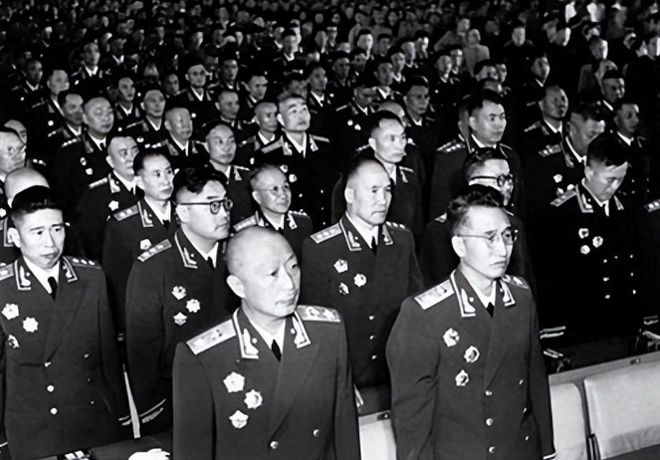 揭秘,1955年授衔最年轻的将军是谁?,揭秘,最年轻的将军揭秘,他是谁?——揭秘1955年授衔的年轻将军传奇故事