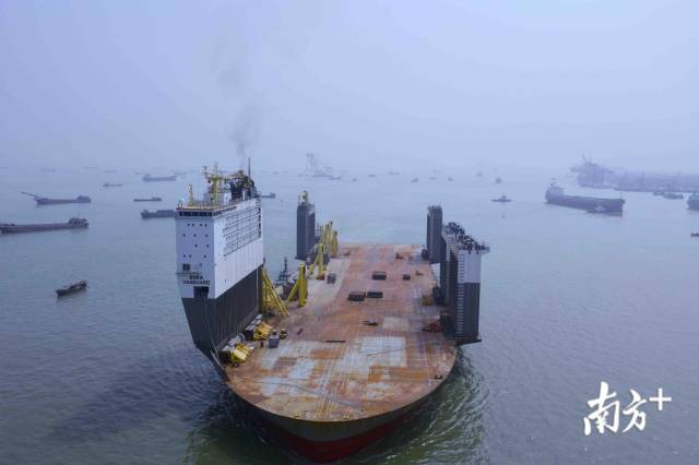 半潜船的主要运输物品及其特点，半潜船的主要运输物品与特性概述