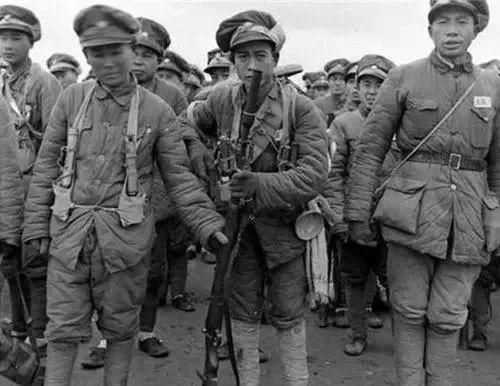 被俘的中国女特种兵，荣耀与困境的挑战，中国女特种兵荣耀与困境的挑战，被俘后的挑战与反思