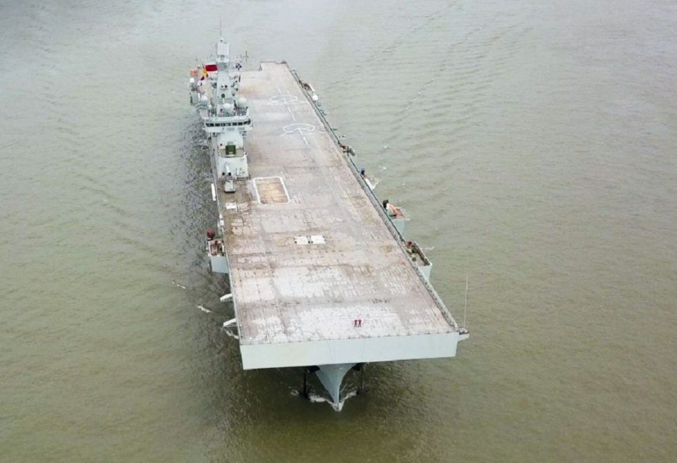 揭秘中国海军的骄傲，075型两栖攻击舰的尺寸参数详解，中国海军骄傲揭秘，075型两栖攻击舰尺寸参数深度解析