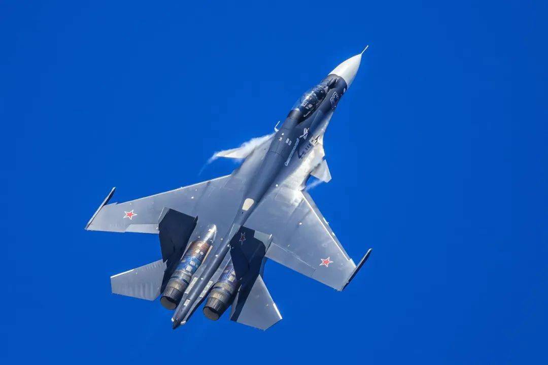 苏-30战斗机的卓越性能与全球影响力,苏-30战斗机的全球影响力与卓越性能