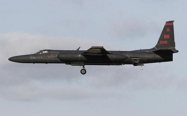 美国U-2战斗机,空中巨人的传奇故事,美国U-2战斗机,空中巨人的传奇之旅