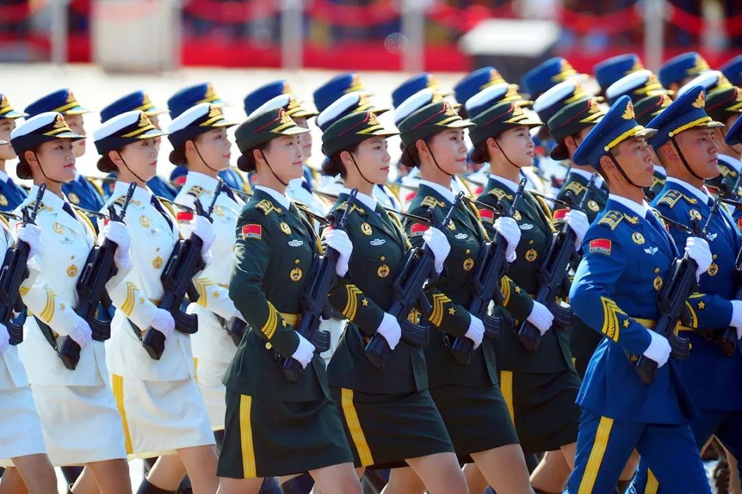 三军仪仗队视频观后感，三军仪仗队视频震撼心灵，荣耀与力量的展现