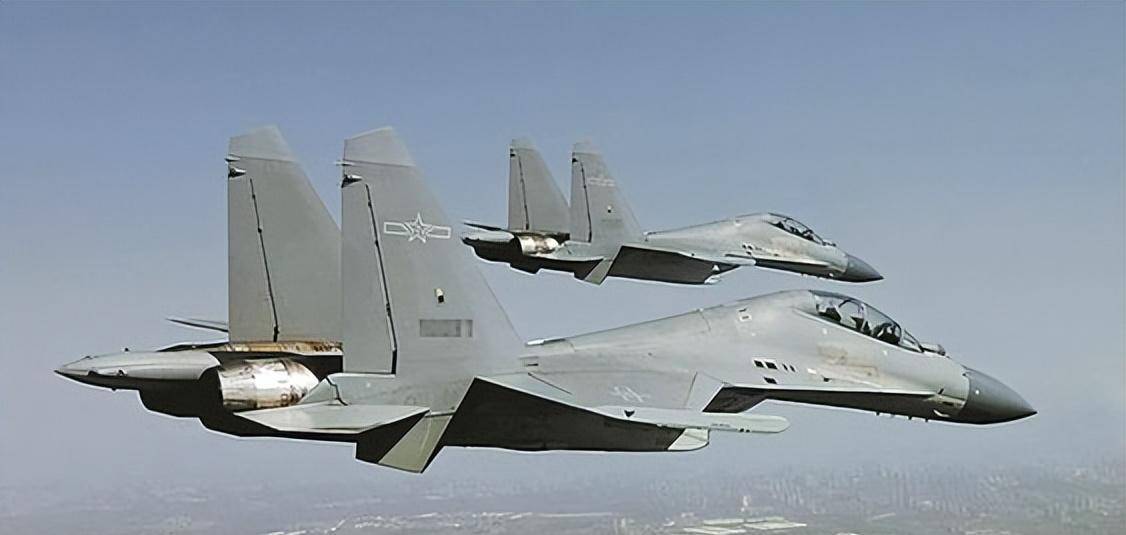 中国购买苏-30战斗机的决策背景与影响，中国购买苏-30战斗机的决策背景及其影响分析