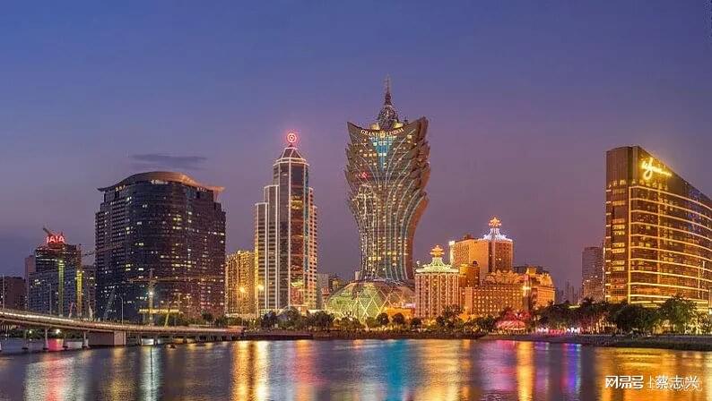 澳门大三巴一肖中特下一期预测，探索命运之轮的旋转，澳门大三巴一肖命运探索，预测下一期命运之轮的旋转。