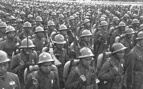 关于我国军队中第十四集团军第四十一师第一二一团撤编的历史背景与意义分析，我国第十四集团军第四十一师第一二一团撤编的历史背景与意义分析