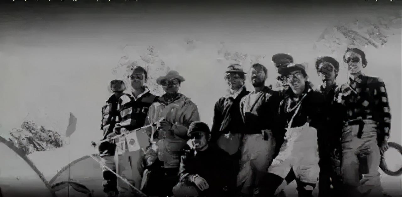 三军仪仗队，荣耀与使命的纪录片之旅，三军仪仗队，荣耀与使命的壮丽征程纪录片