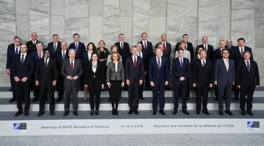 军事集团组织的演变与影响，军事集团组织的演变及其深远影响