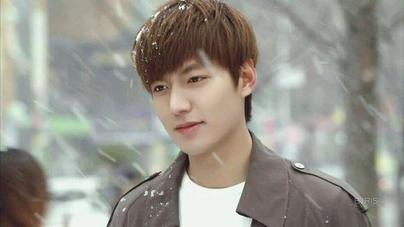 猎人学校主要内容及其深远影响,猎人学校的主要内容及其深远影响解析